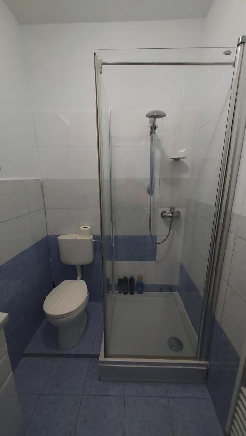 וינקורן Apartments Cezar מראה חיצוני תמונה