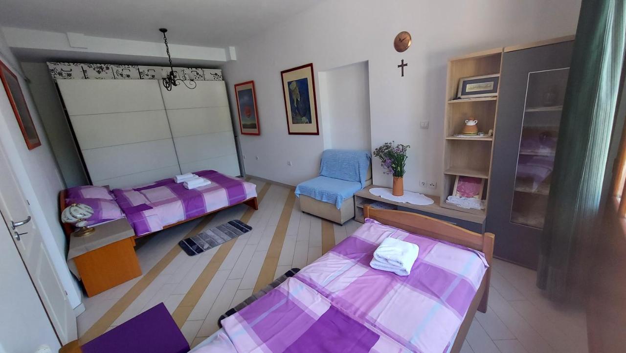 וינקורן Apartments Cezar מראה חיצוני תמונה