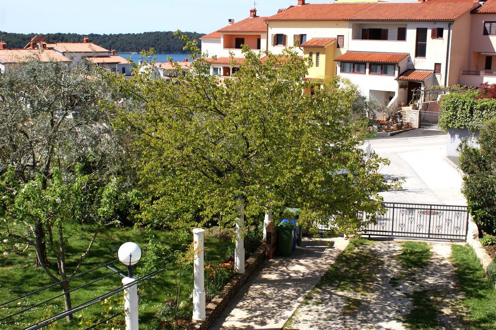 וינקורן Apartments Cezar מראה חיצוני תמונה