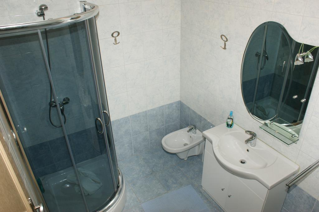 וינקורן Apartments Cezar מראה חיצוני תמונה