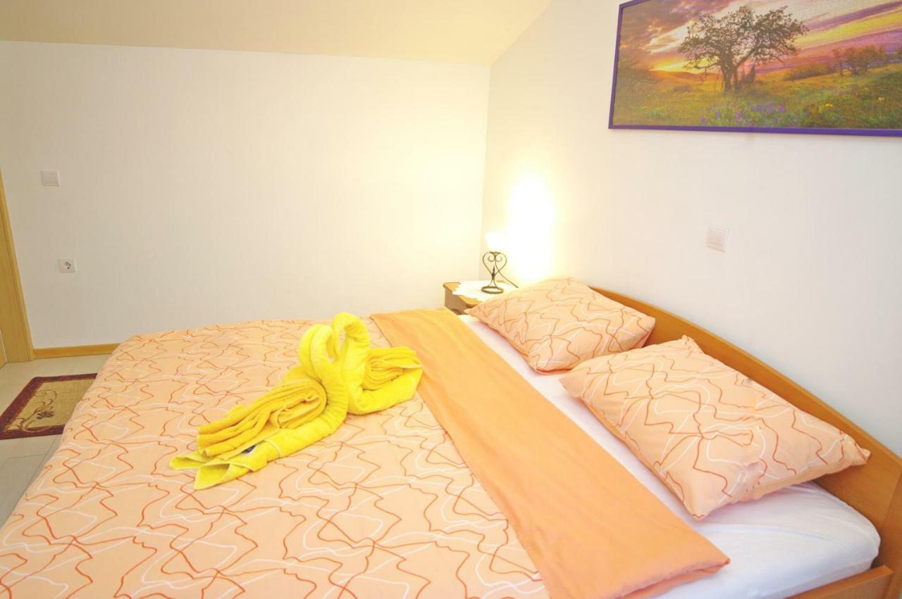 וינקורן Apartments Cezar מראה חיצוני תמונה