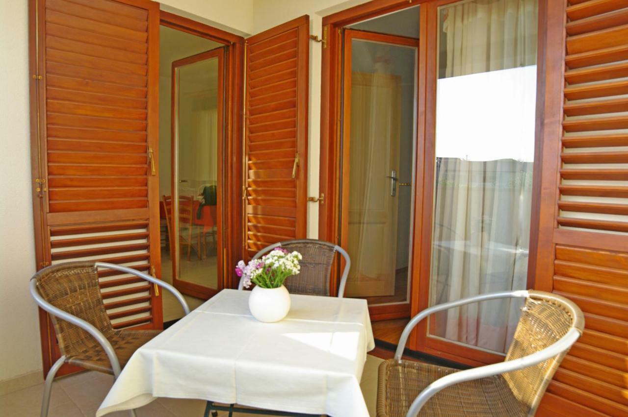 וינקורן Apartments Cezar מראה חיצוני תמונה